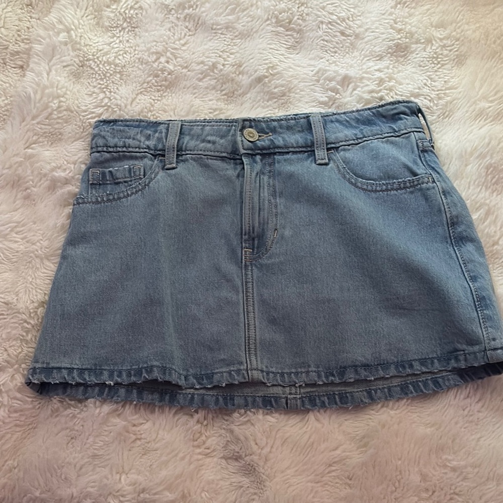 Hollister Gray Mini Skirt Casual Style